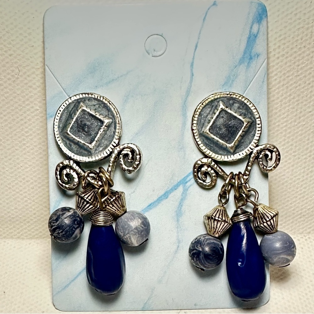 Elegant Silver and Blue Dangle Earrings - Picture 5 of 6